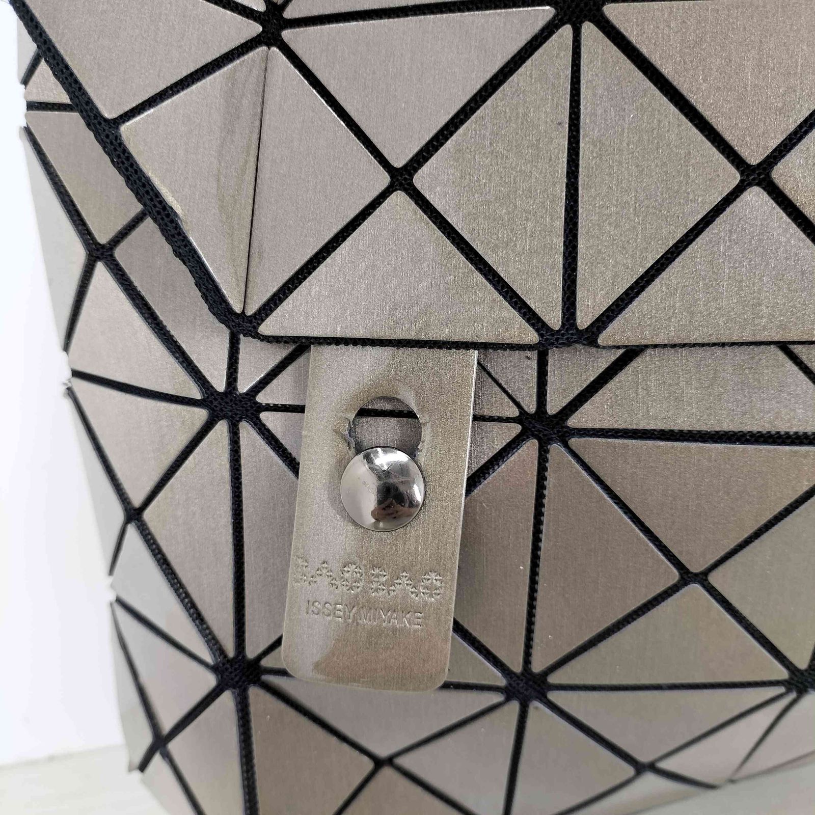 バオバオイッセイミヤケ BAO BAO ISSEY MIYAKE メッセンジャーバッグ