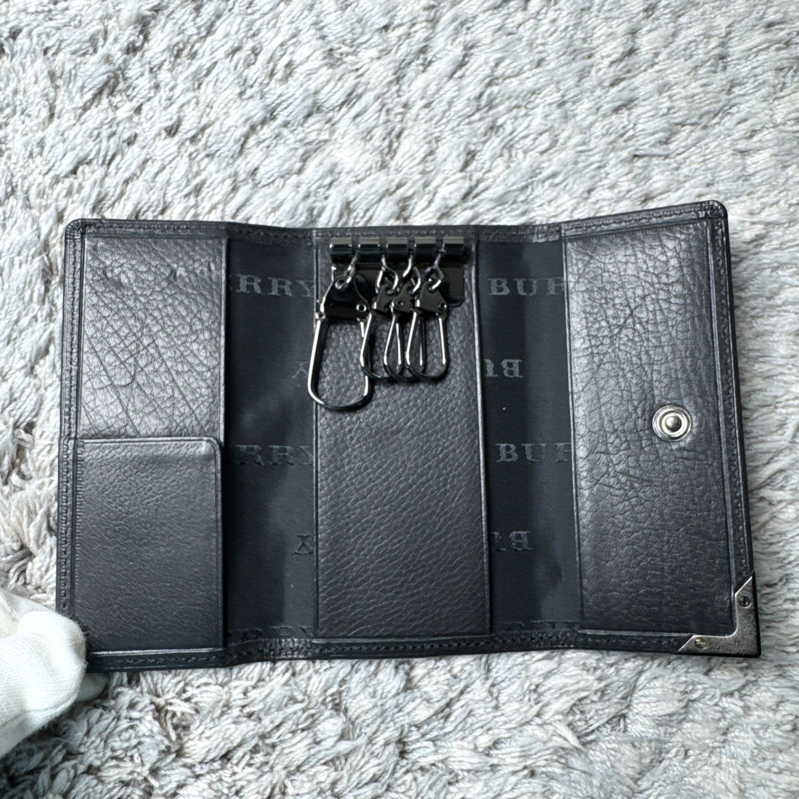 極美品】BURBERRY バーバリー キーケース レザー ブラック - メルカリ