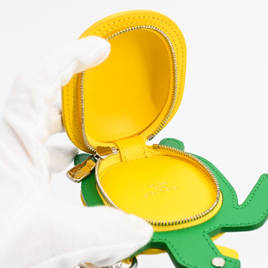 LOUIS VUITTON ルイヴィトン チャーム LVタートル M01471 - メルカリ