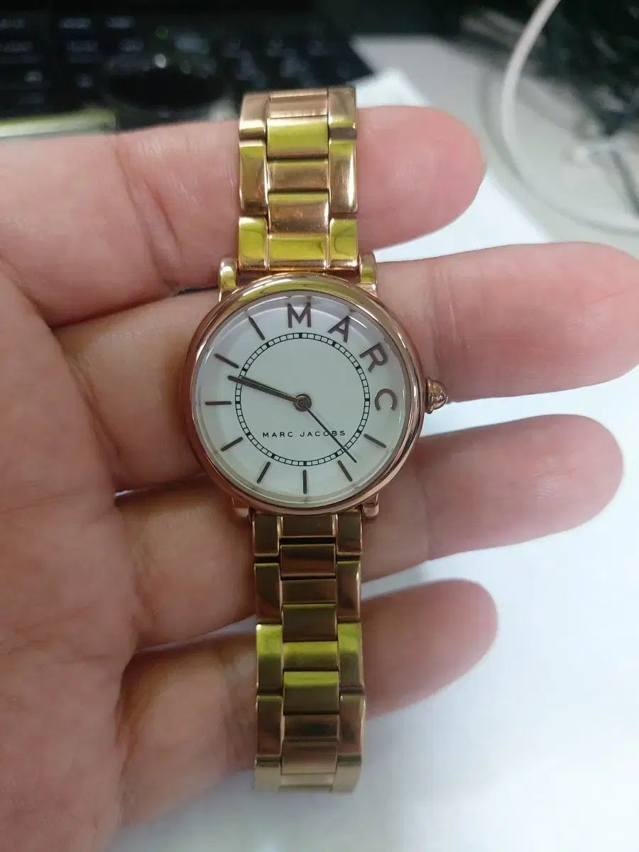 MARCJACOBS レディース ローズゴールド