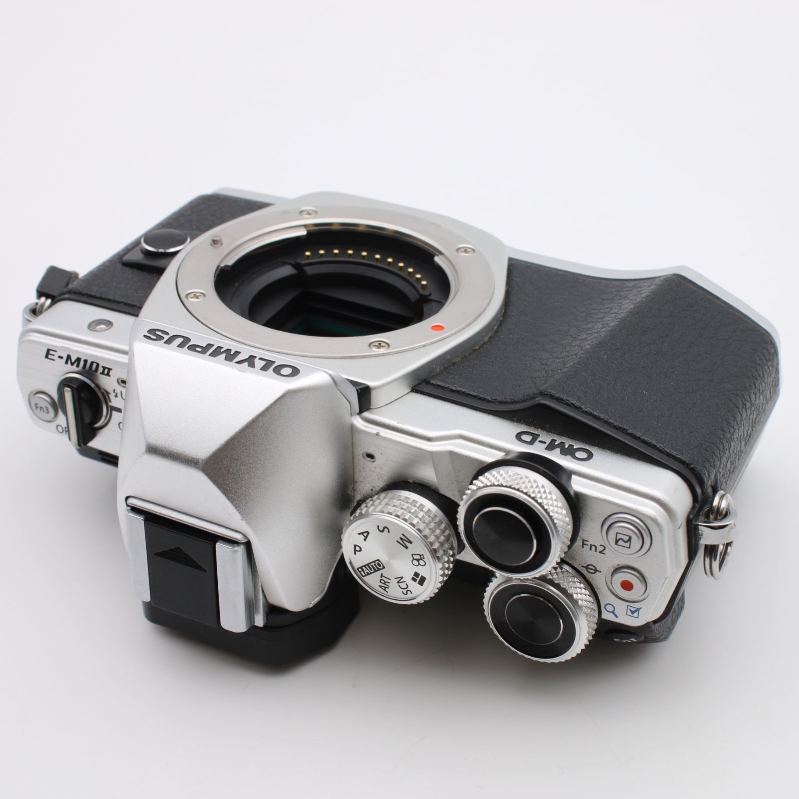 極上品 | S数2,949回] OLYMPUS OM-D E-M10 MarkII ボディ シルバー
