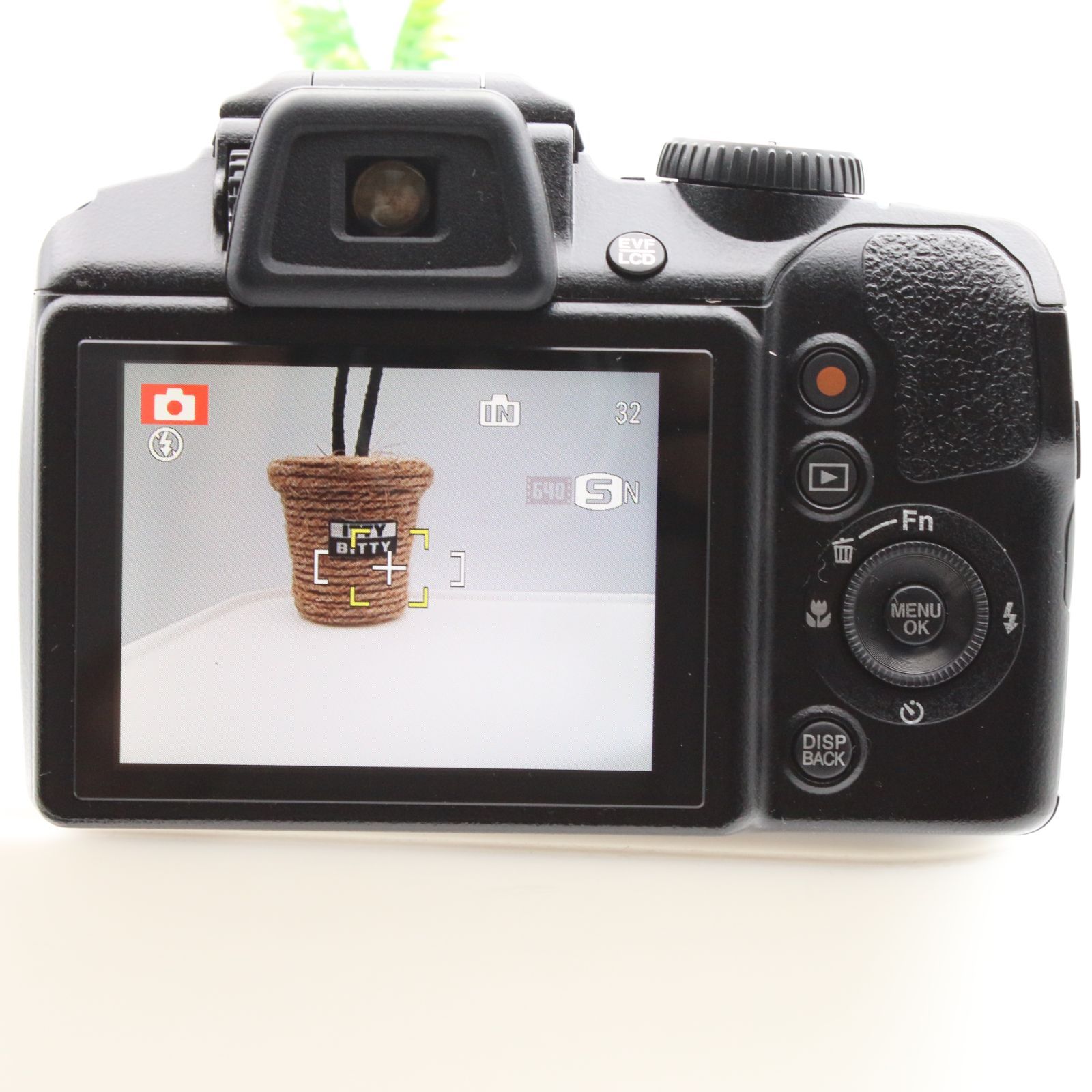 極上品】 FUJIFILM FinePix S9800 デジタルカメラ 3.0インチLCD搭載