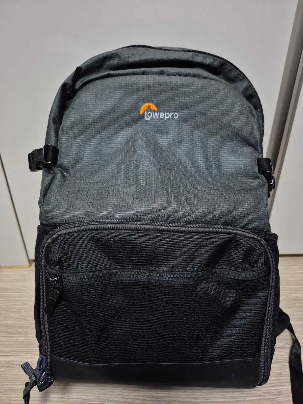 ロープロ カメラ バックパック 出品 6,972円