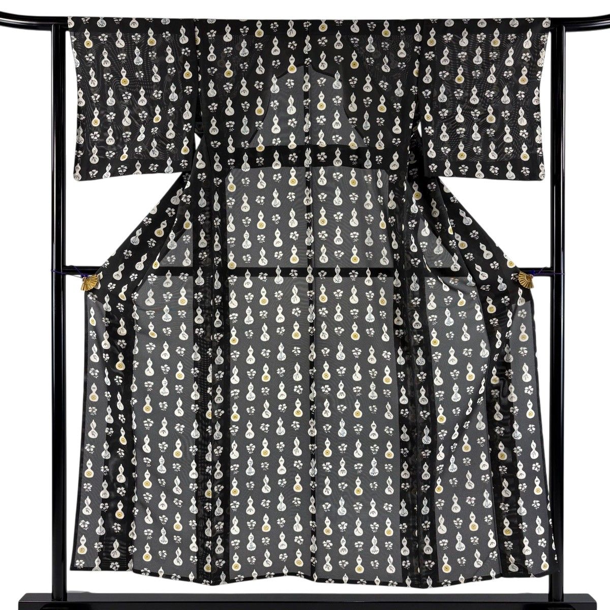【美品】 小紋 身丈155cm 裄丈62cm S 薄物 絽 瓢箪 草花 墨色 正絹 名品 【中古】
