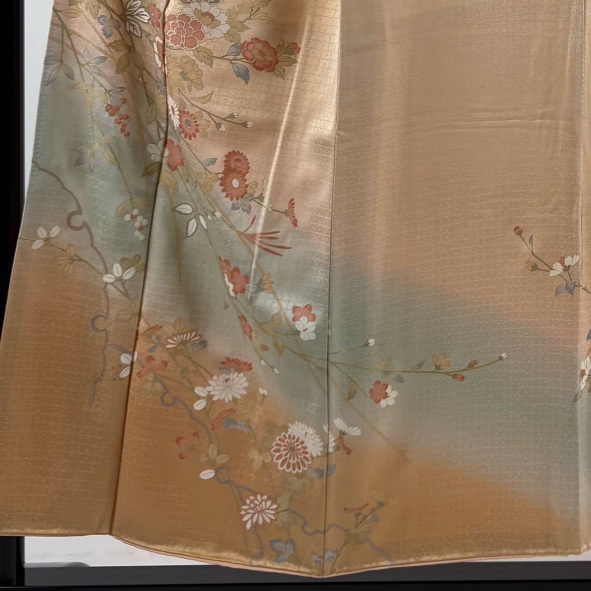 美品】 訪問着 身丈153.5cm 裄丈64cm M 袷 草花 雪輪 金彩 ぼかし 薄