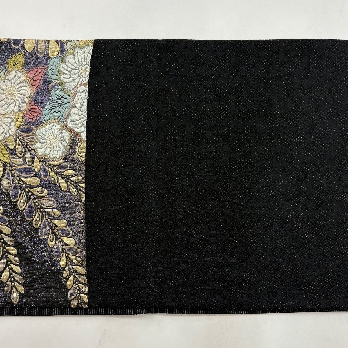 箔が美しい柔らかく優しいお色の辻が花　正絹六通袋帯 美品】 袋帯 秀品 夢想辻が花 箔 金糸 黒 六通 正絹 【中古】 - メルカリ