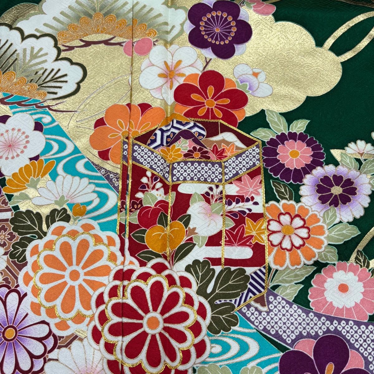 美品】 振袖 身丈165.5cm 裄丈66cm M 袷 袋帯フルセット 貝桶 菊 金糸