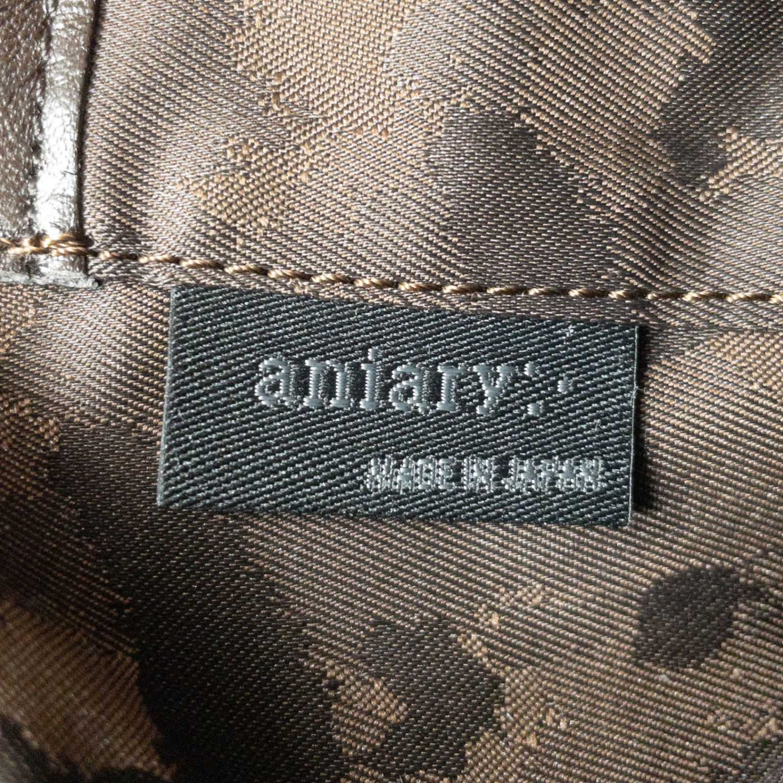 【人気】aniary アニアリ ショルダーバッグ 三日月 ハーフムーン レザー aniary アニアリ ショルダーバッグ ハーフムーン 三日月 レザー