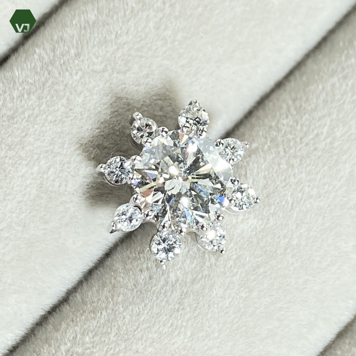 34-29】ダイヤモンド ネクタイピン D1.10ct D0.168ct【中古】【K18WG