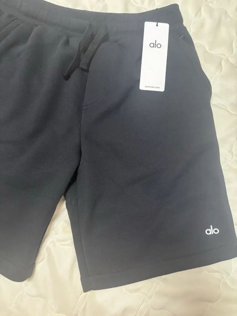 アロ ハーフパンツ(新品)