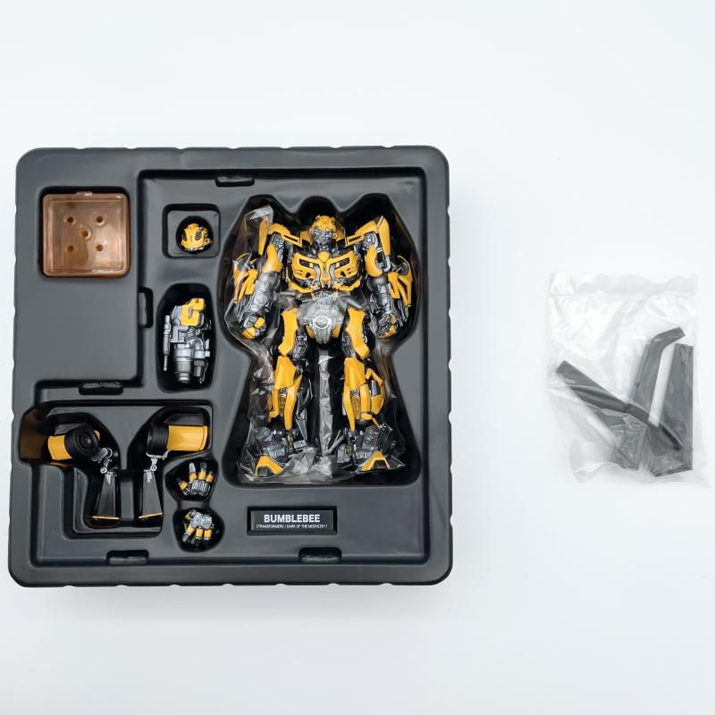 中古】開封 特撮リボルテック No.038 バンブルビー 海洋堂