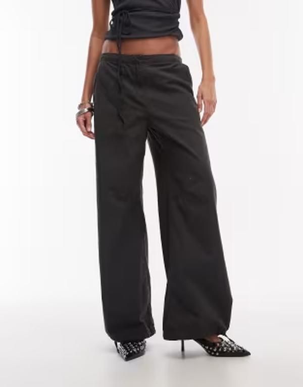 ウィークデイ レディース ボトムス カジュアルパンツ ワイドレッグ Weekday ripstop wide leg pants in washedark Dark gray wash グレー