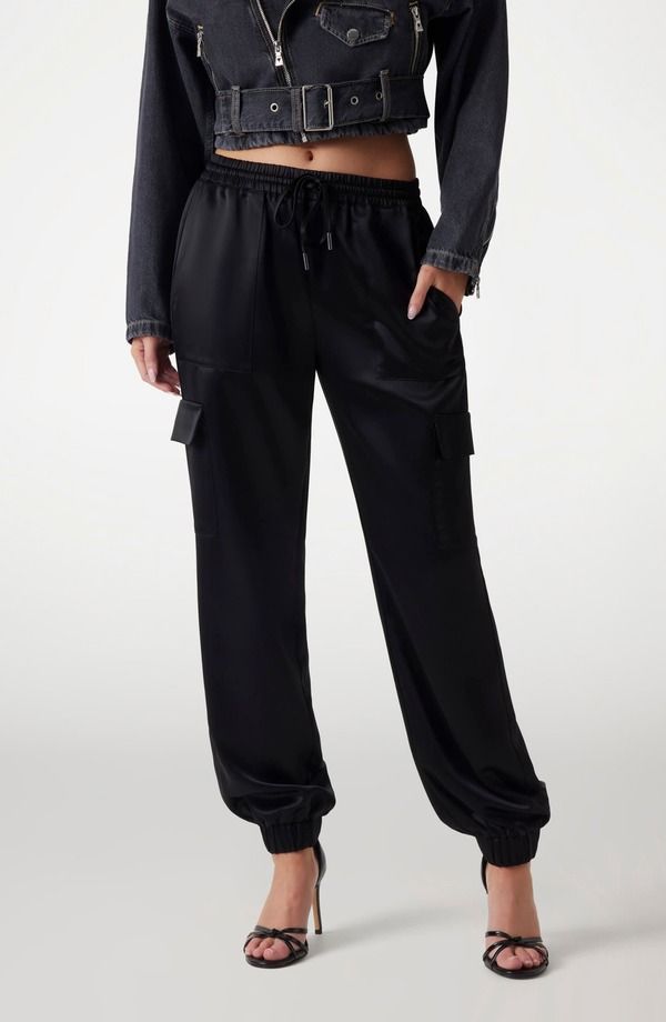 ゲス レディース ボトムス カジュアルパンツ ジョガーパンツ GUESS Marzia Cargo Joggers JblackBlack ブラック