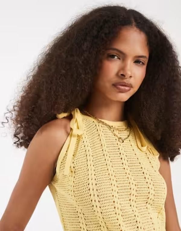 ヴェロモーダ レディース トップス ベスト ニット Vero Moda tie shoulderacer crochet knitank top in golden yellow Golden haz