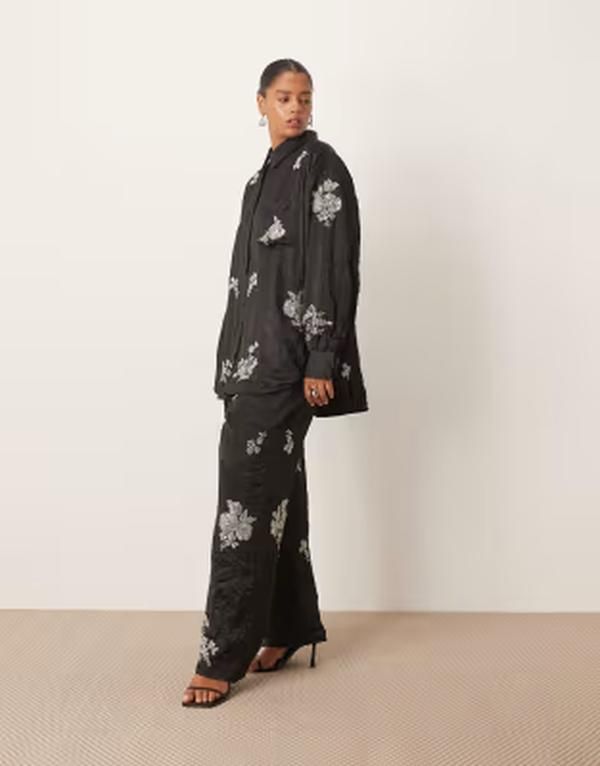 アレンジ レディース ボトムス カジュアルパンツ フラワー柄 サテン フラワー ARRANGE Curve crinkle satin floral embellished pants part of