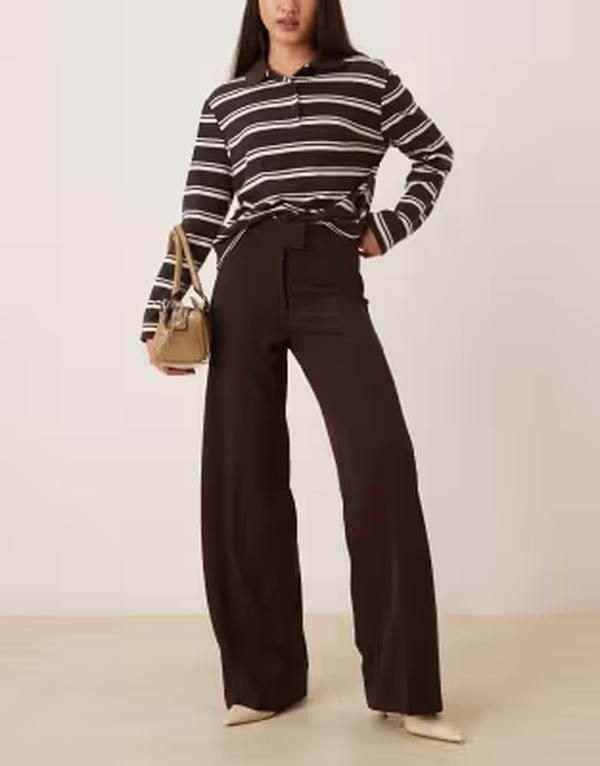 ジーナトリコ レディース ボトムス カジュアルパンツ ジャージー Gina Tricot structu red jersey tailo red pants in dark BROWN ブラウン