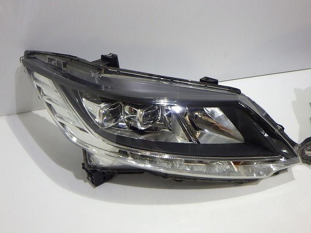 オデッセイ ヘッドライト左右 LED RC1 RC2 前期 アブソルート 100