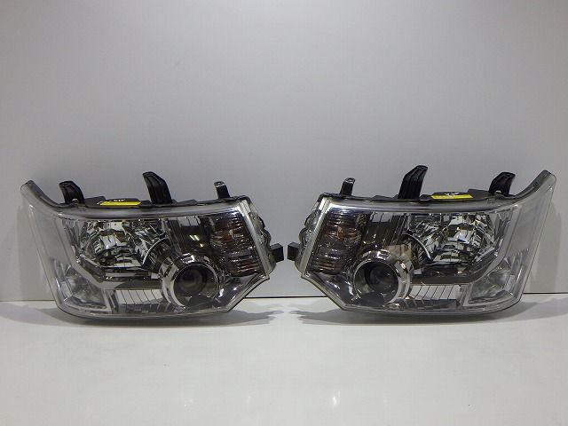 デリカD5 ヘッドライト左右 HID CV1W CV2W CV4W CV5W 前期 100-87918