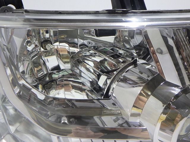 デリカD5 ヘッドライト左右 HID CV1W CV2W CV4W CV5W 前期 100-87918