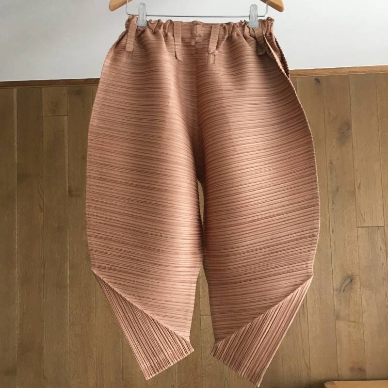 極美品 PLEATS PLEASE プリーツプリーズ パンツ1 PP91-JF431 - メルカリ