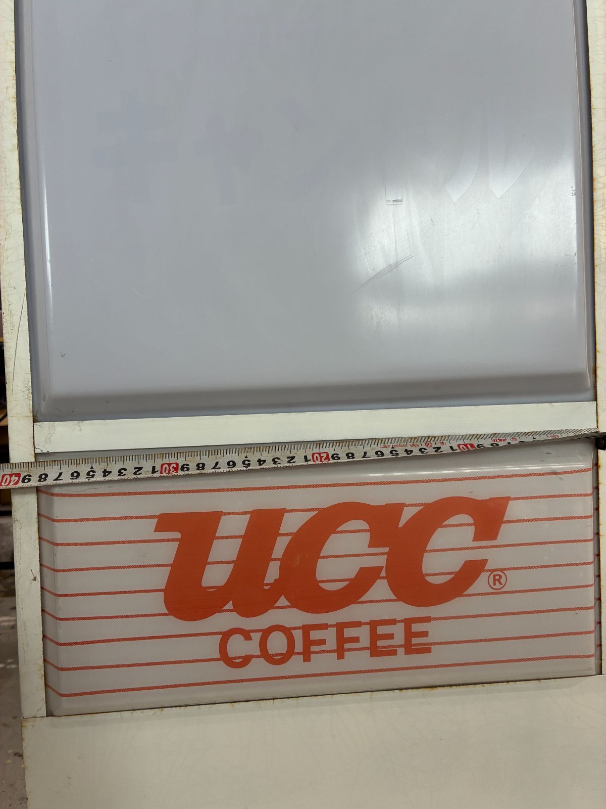 【中古】置き型看板（キャスター付き）UCCロゴ（Lot No,sanwa022）