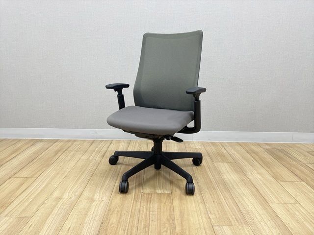 フルーエントチェア ハイバック 肘付 オフィスチェア オカムラ ミディアムグレー