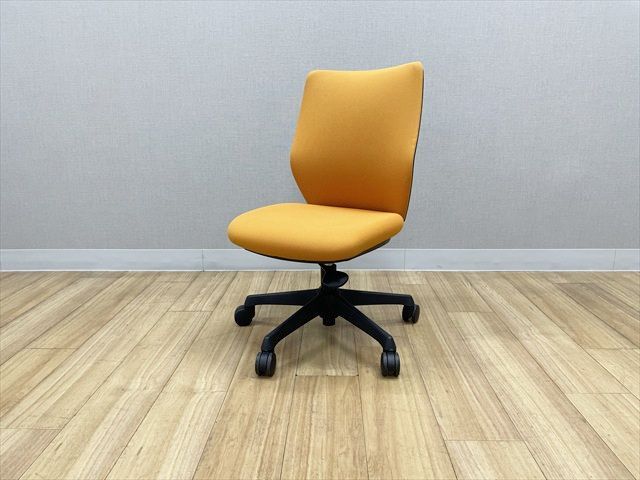 CG-Mチェア パッドタイプ 肘無 オフィスチェア　デスクチェア オカムラ オレンジ