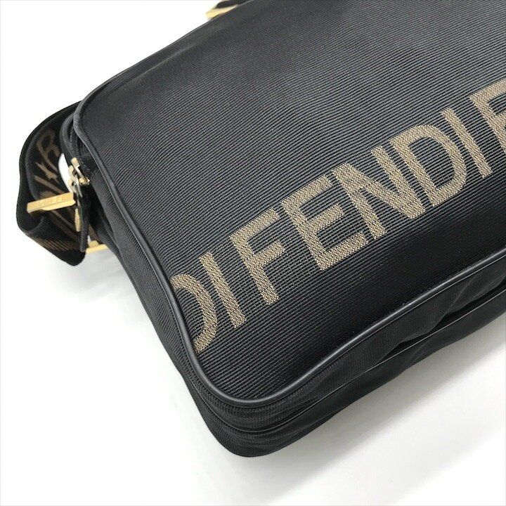 良品 FENDI フェンディ ナイロン ショルダー バッグ ブラック ロゴ