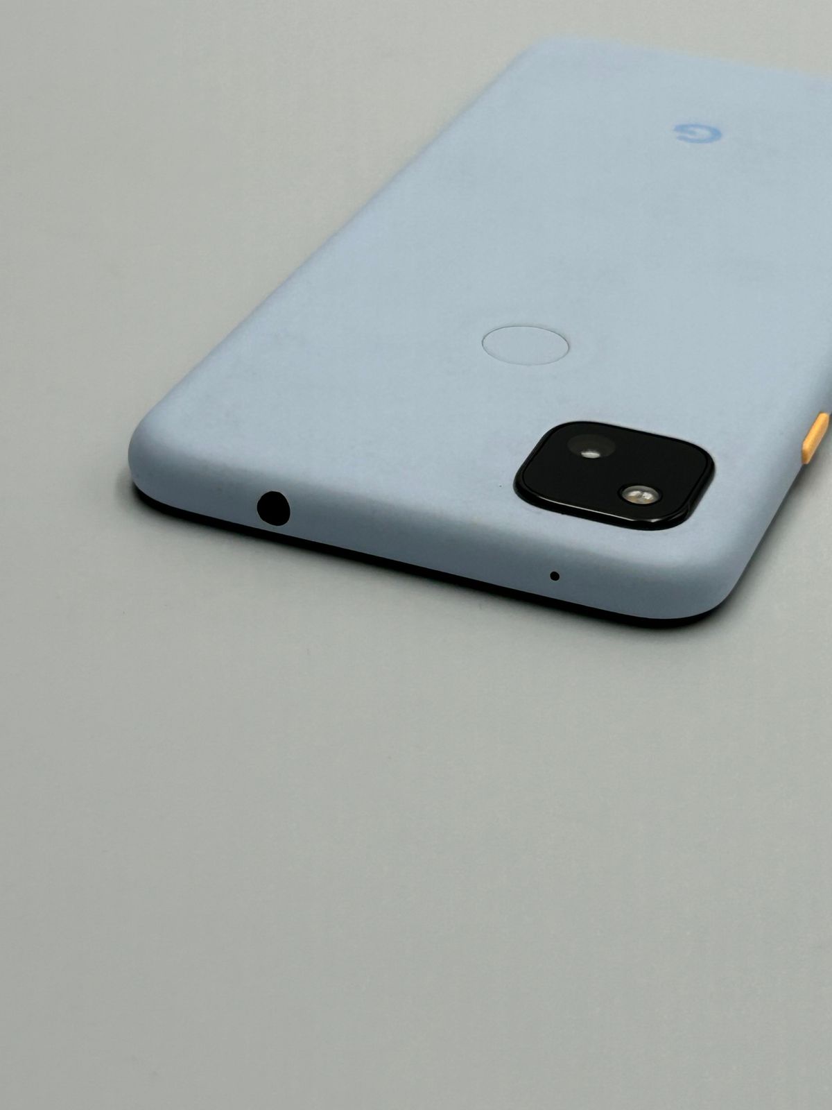 中古C】Pixel 4a 128GB Barely Blue SIMフリー - メルカリ