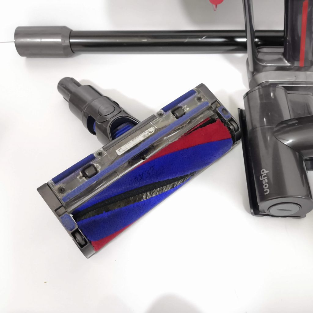 ヘッド2個付き すぐ使える 軽量 スリム Dyson ダイソン Micro 1.5kg