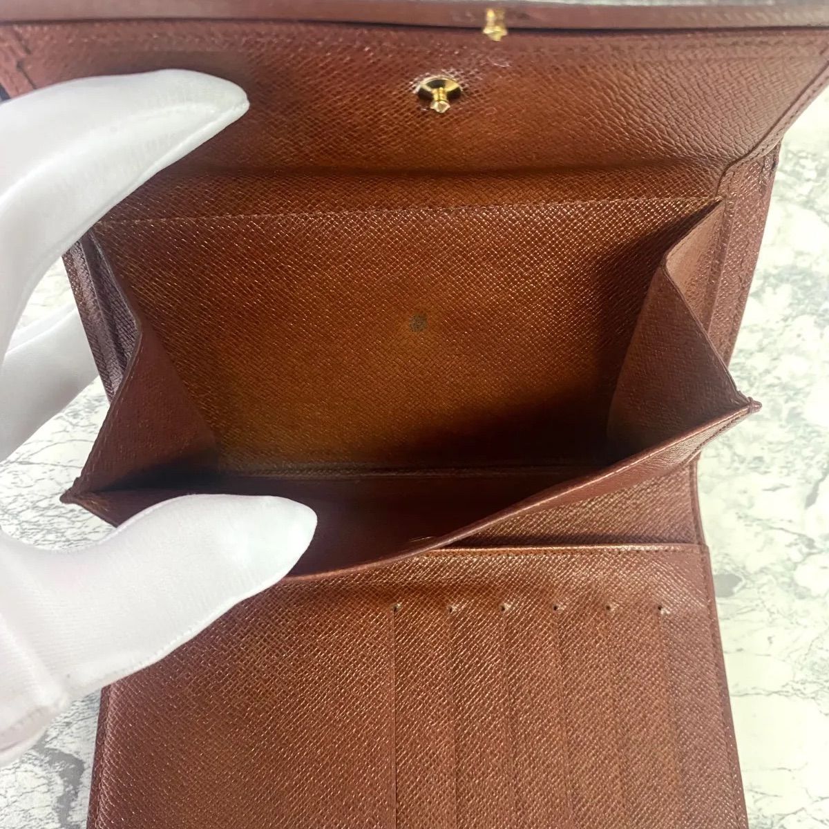 Louis Vuitton ルイヴィトン ポルトトレゾール・エテュイ・パピエ