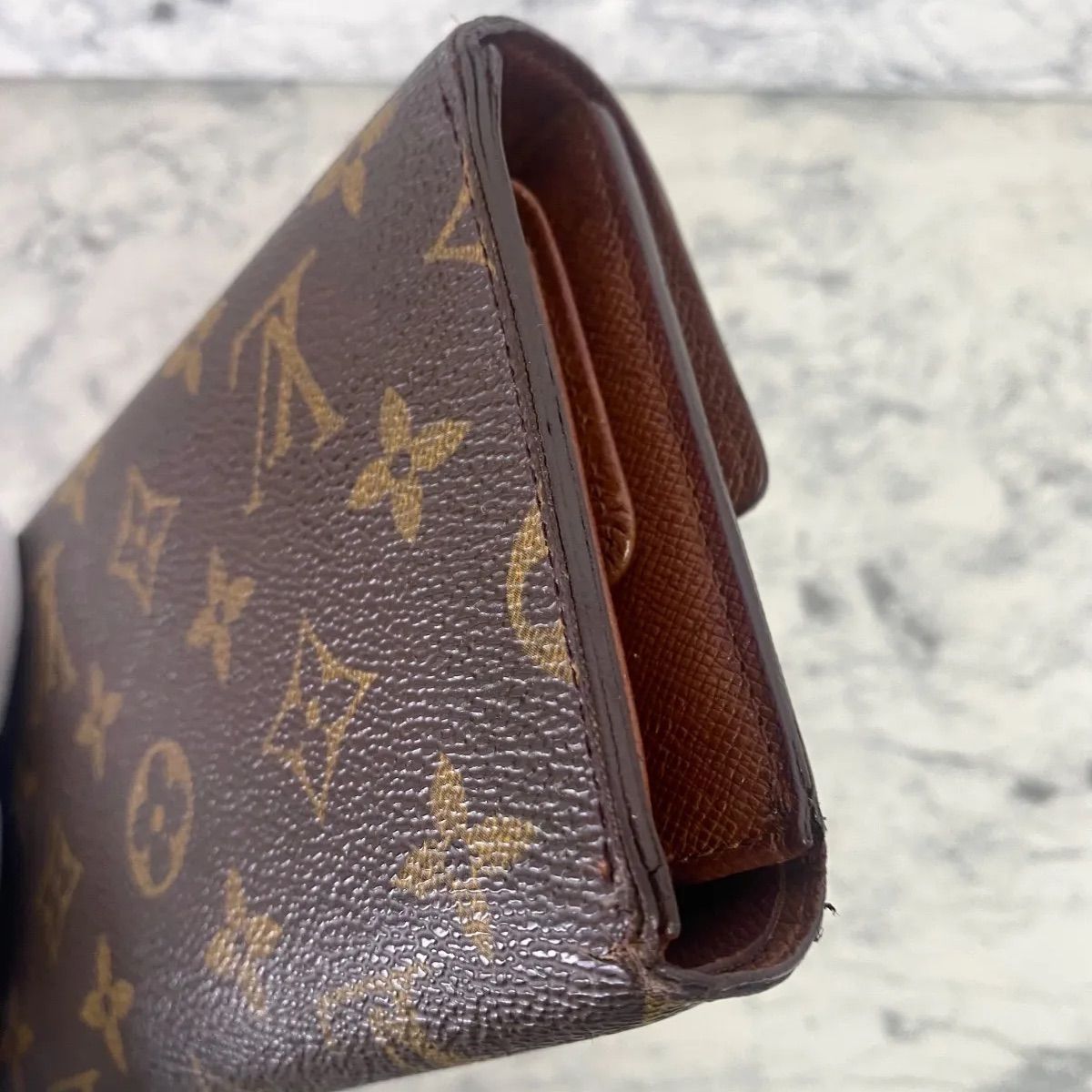 Louis Vuitton ルイヴィトン ポルトトレゾール・エテュイ・パピエ