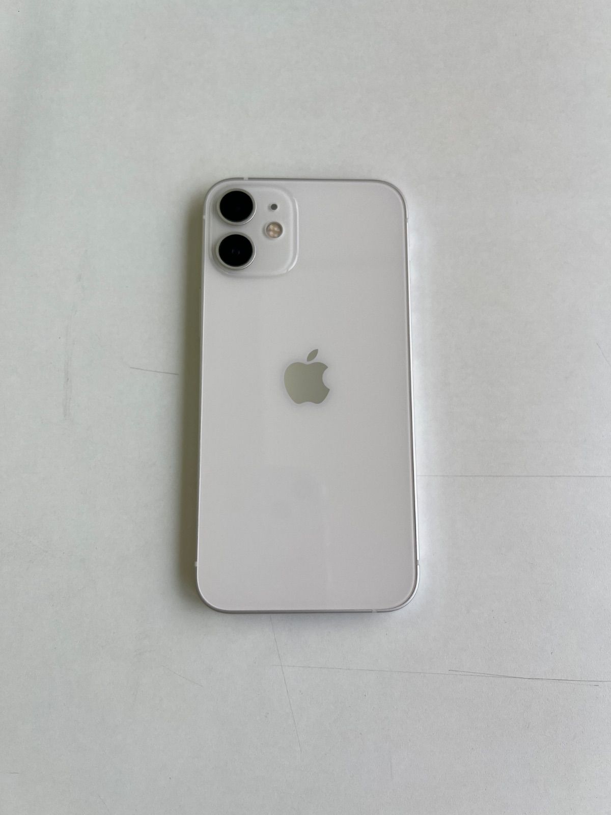 美品 iPhone 12 mini 64GB ホワイト バッテリー100% - メルカリ