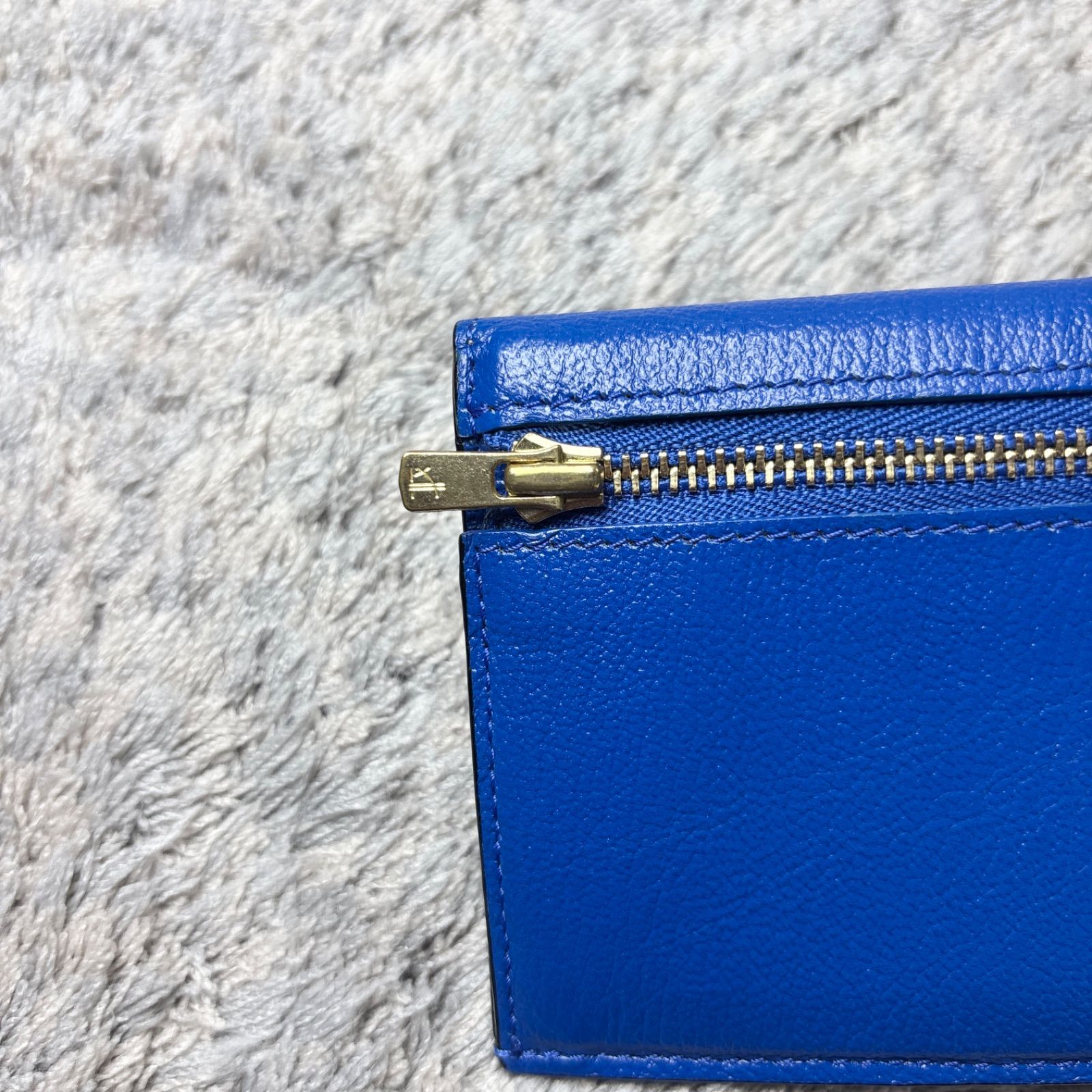 【極美品】ラルコバレーノ 長財布 レザー 水色×（内側の色） 限定カラー ラルコバレーノ 二つ折り財布 財布 L'arcobaleno 二つ折り L