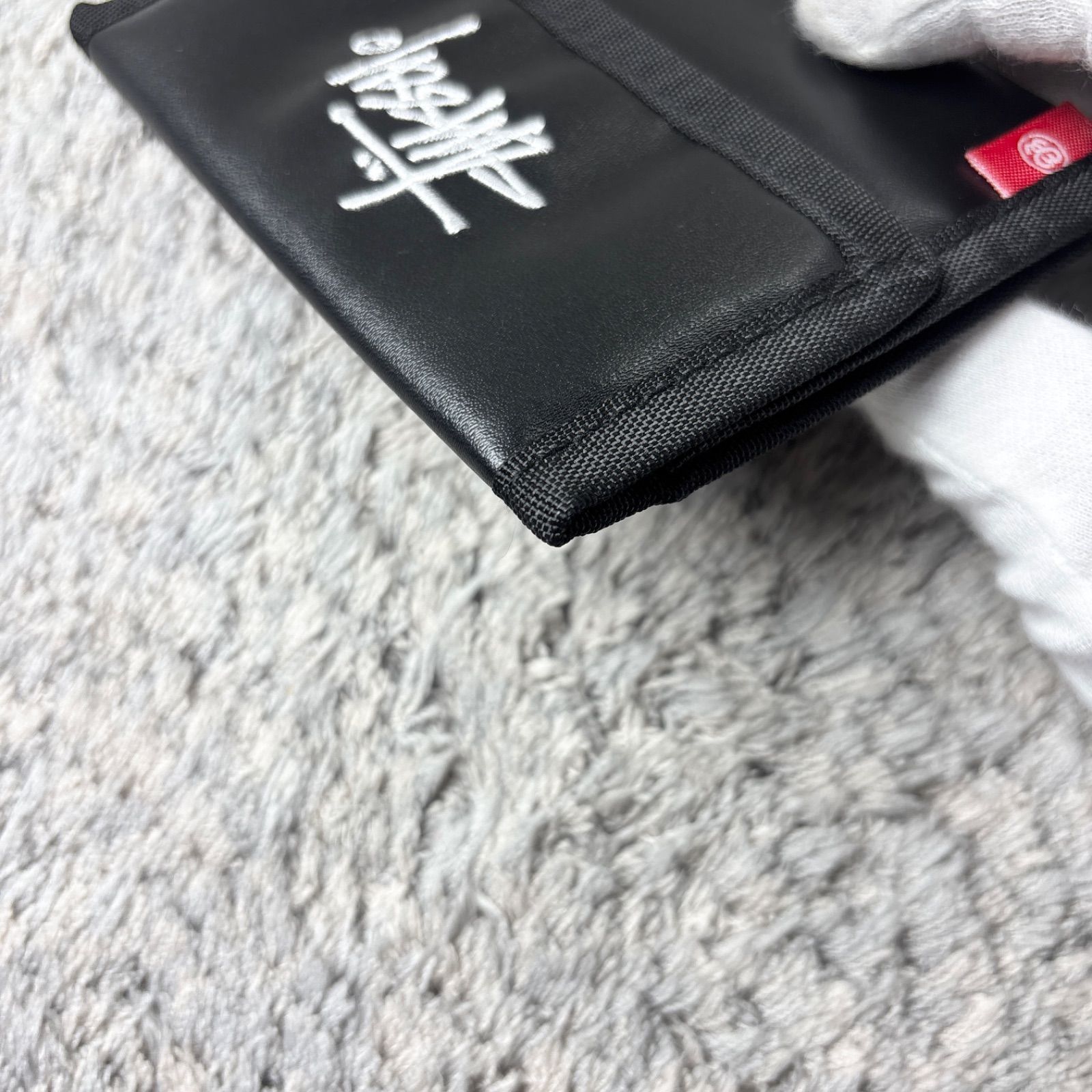 未使用】STUSSY ステューシー 三つ折り財布 ブラック ロゴ刺繍 - メルカリ