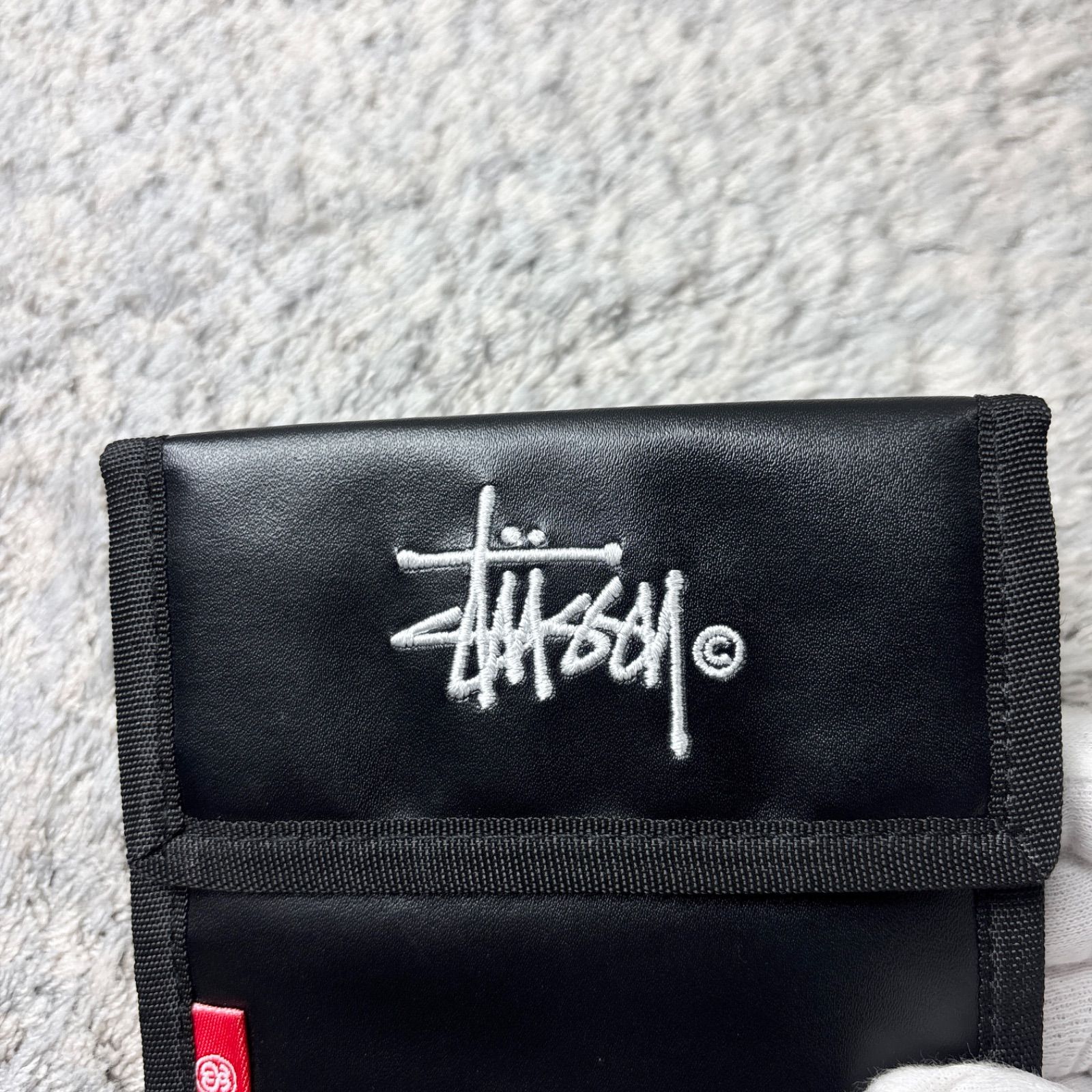 未使用】STUSSY ステューシー 三つ折り財布 ブラック ロゴ刺繍 - メルカリ