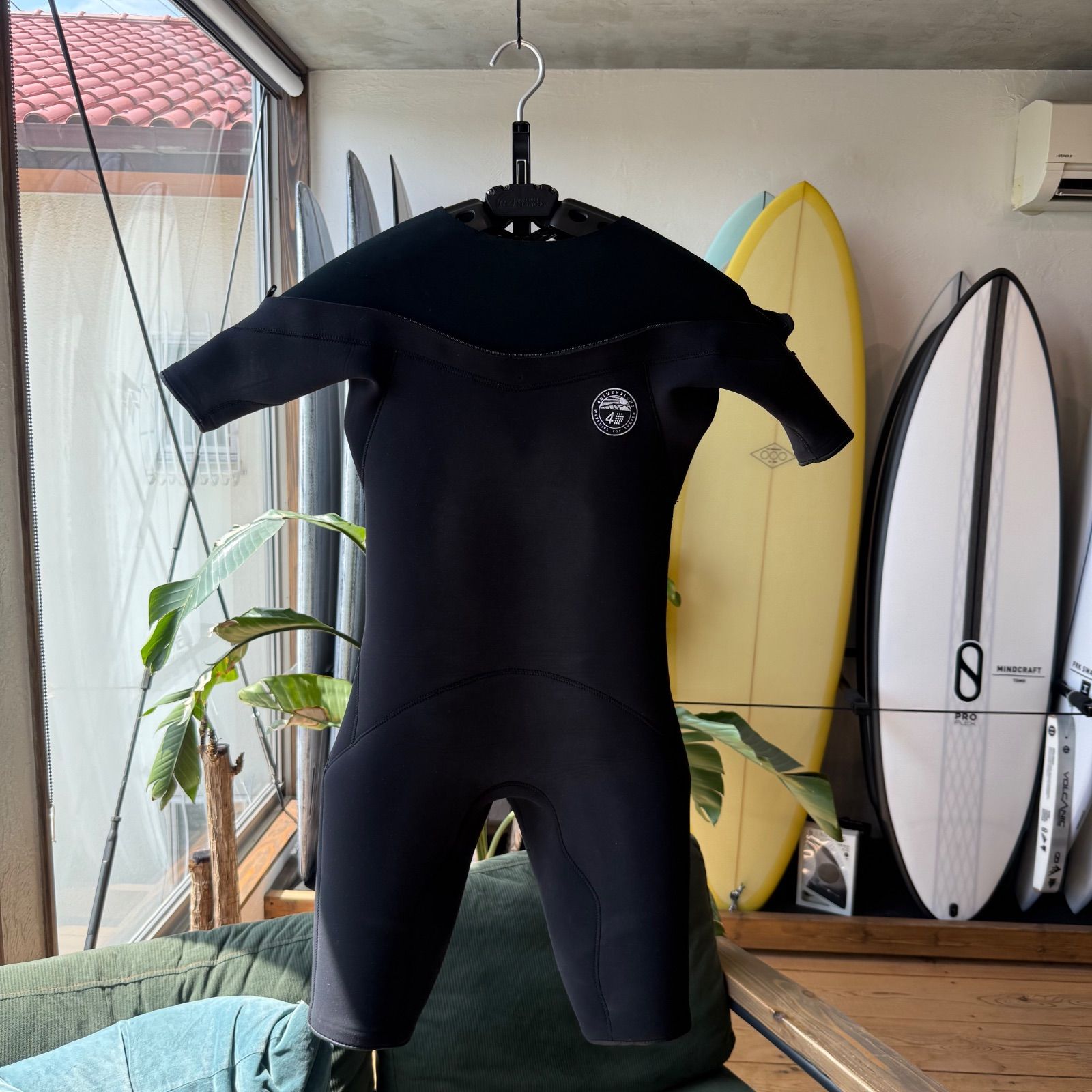 MAAVY スプリングウェットスーツ 黒 中古 ウエットスーツ スプリング 3×2mm 4D 4DIMENSIONS ML相当 172cm