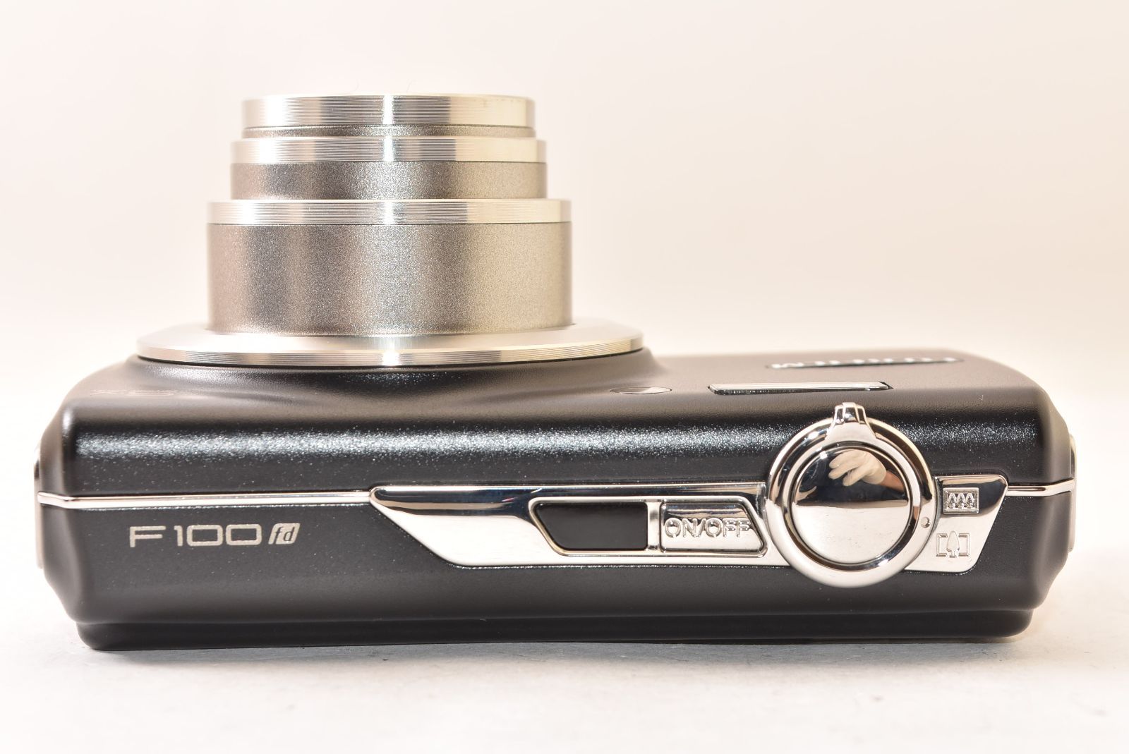 ☆ジャンク品☆ FUJIFILM フジフィルム FinePix F100fd ブラック