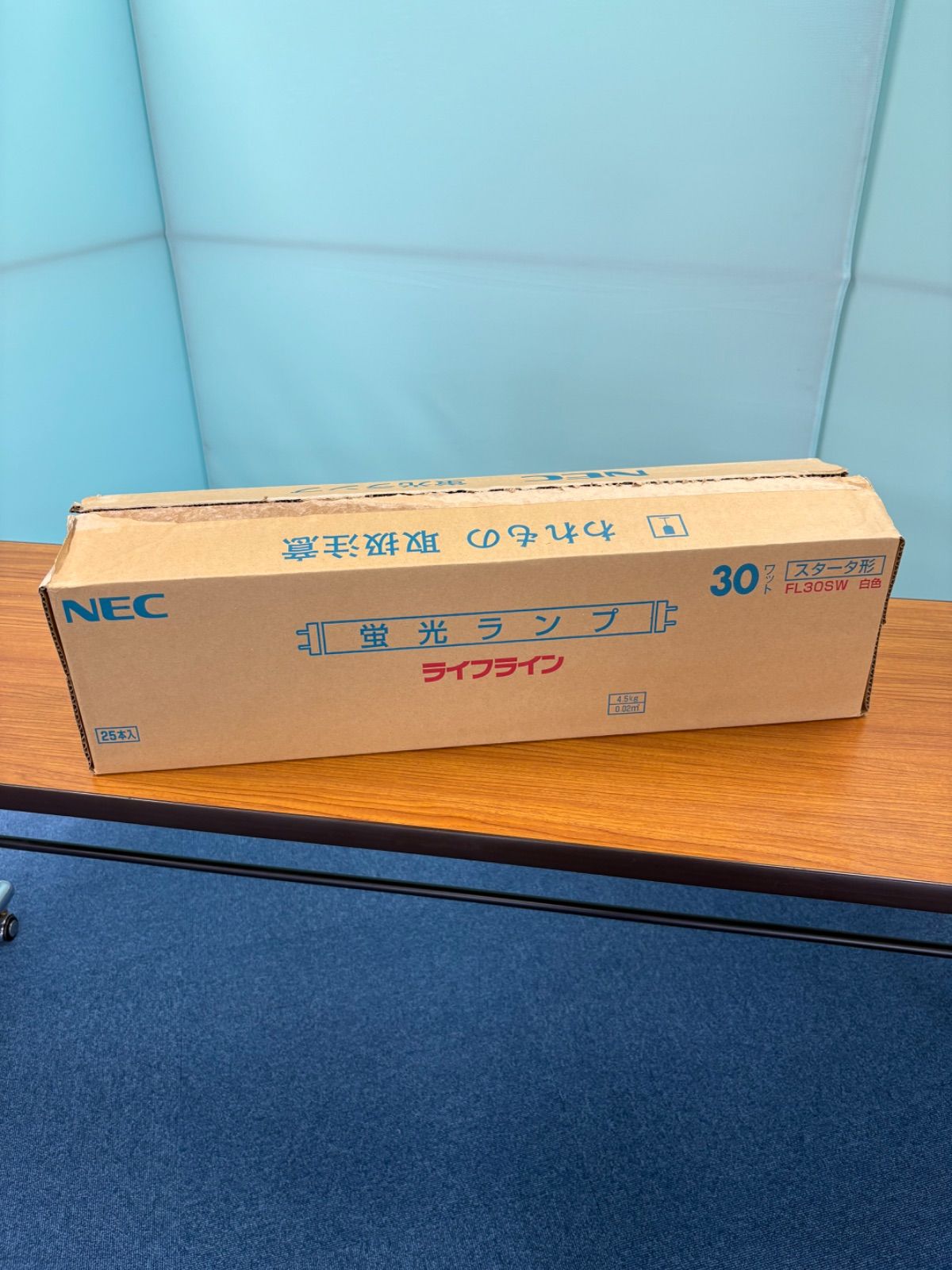 【配送不可、現地引取りのみ、リユース品】NEC FL30SW 30W 白色蛍光灯 25本セット 未使用品と思われる