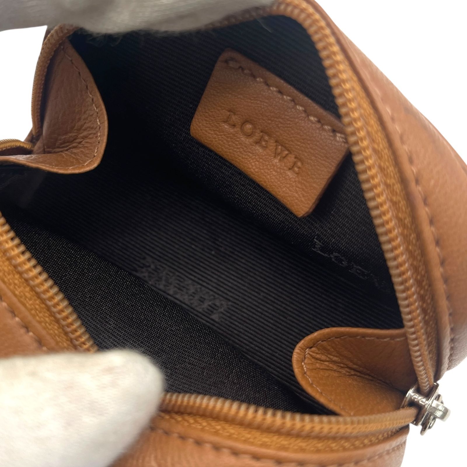 美品 LOEWE ロエベ ミニポーチ コインケース レザー 本革 アナグラム