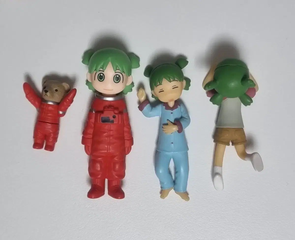 よつばと フィギュア コレクション サンタ 宇宙服 ジュラルミン クマのぬいぐるみ 麻 MA K