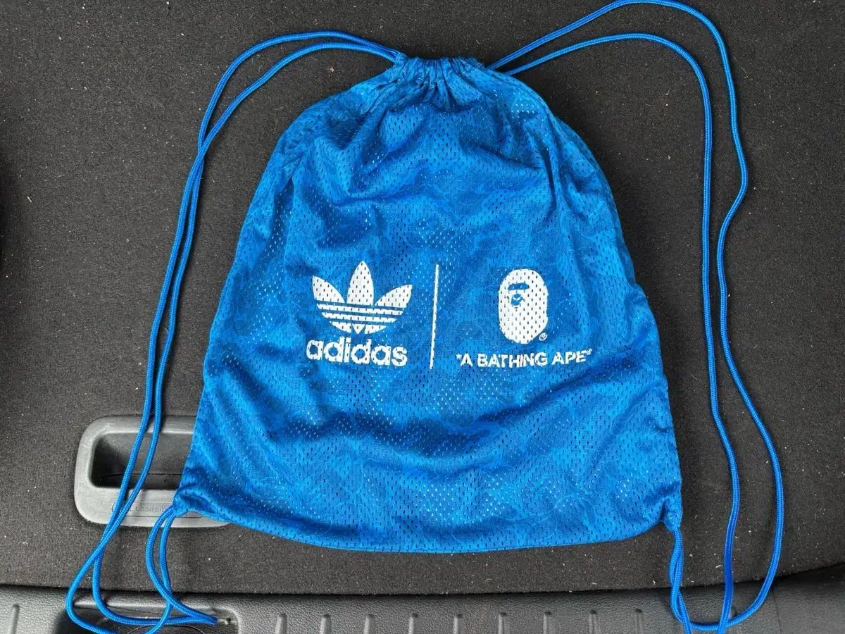 BATHING A APE × adidas ベイシング アディダス (ア (アディダス) 中古 