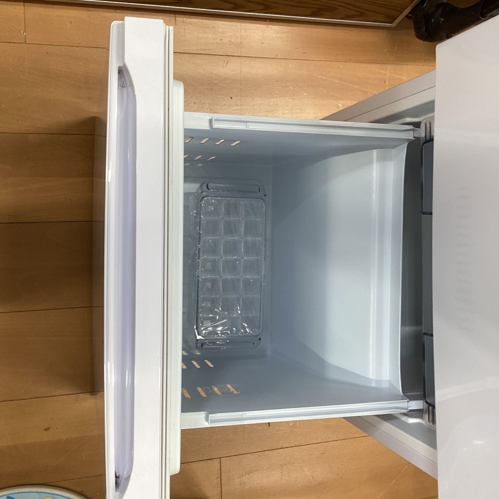 YAMADA ヤマダホールディングス ノンフロン冷凍冷蔵庫 159L（YRZ-F15MW