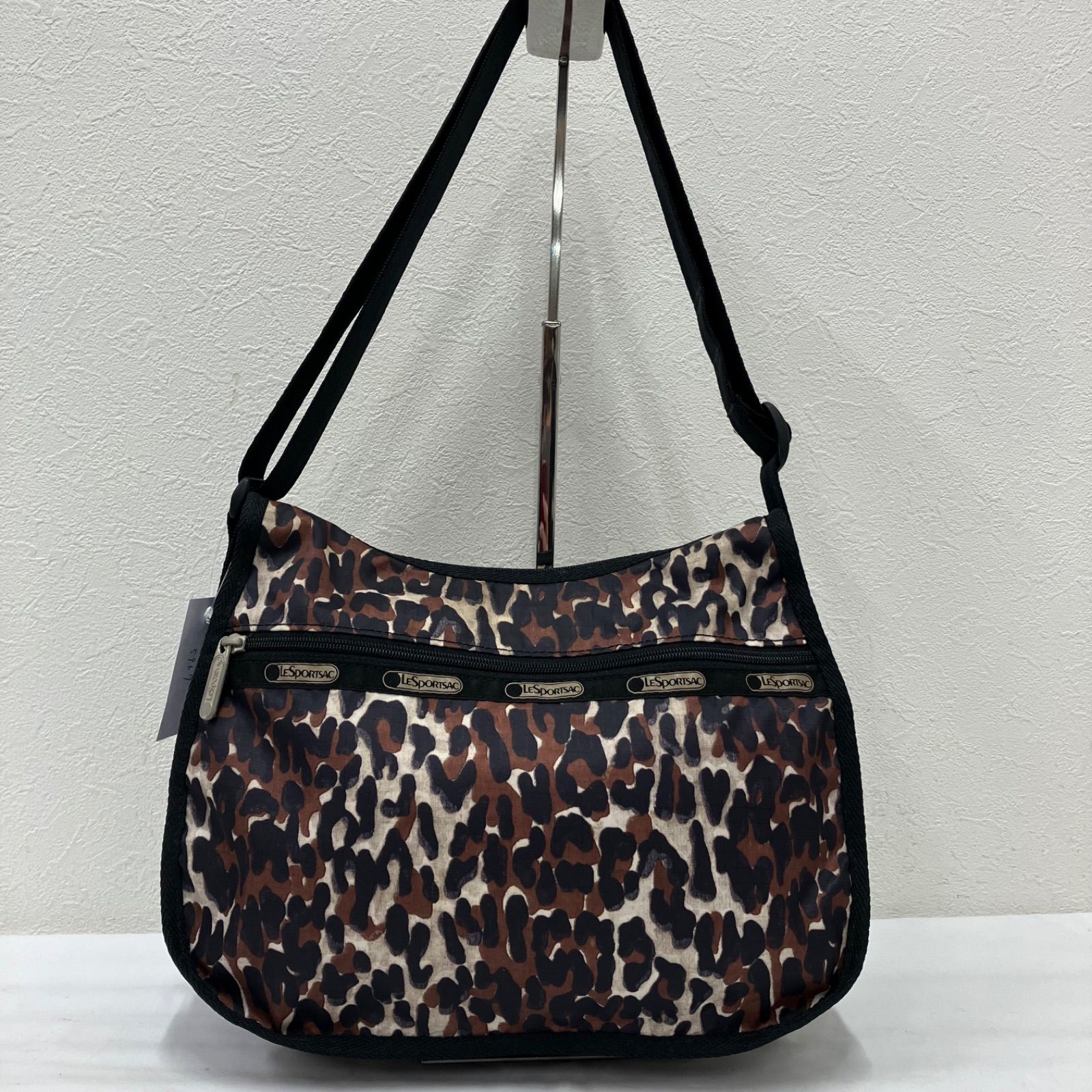 5967 LeSportsac レスポートサック ショルダーバッグ 斜めがけ 紐調節 
