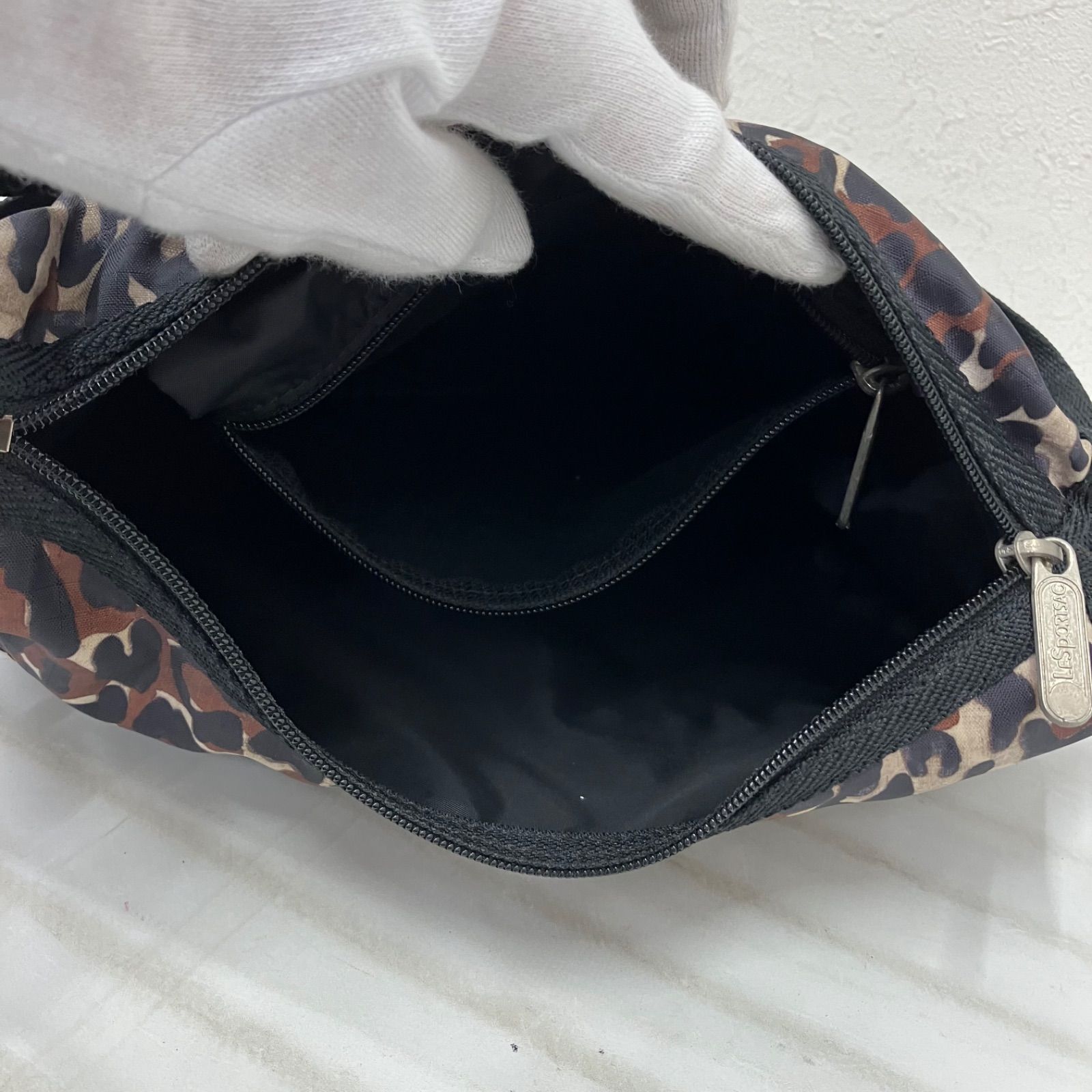 5967 LeSportsac レスポートサック ショルダーバッグ 斜めがけ 紐調節