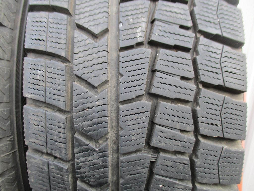 215/60R16 95S ダンロップ WINTER MAXX WM02 スタッドレス 2021