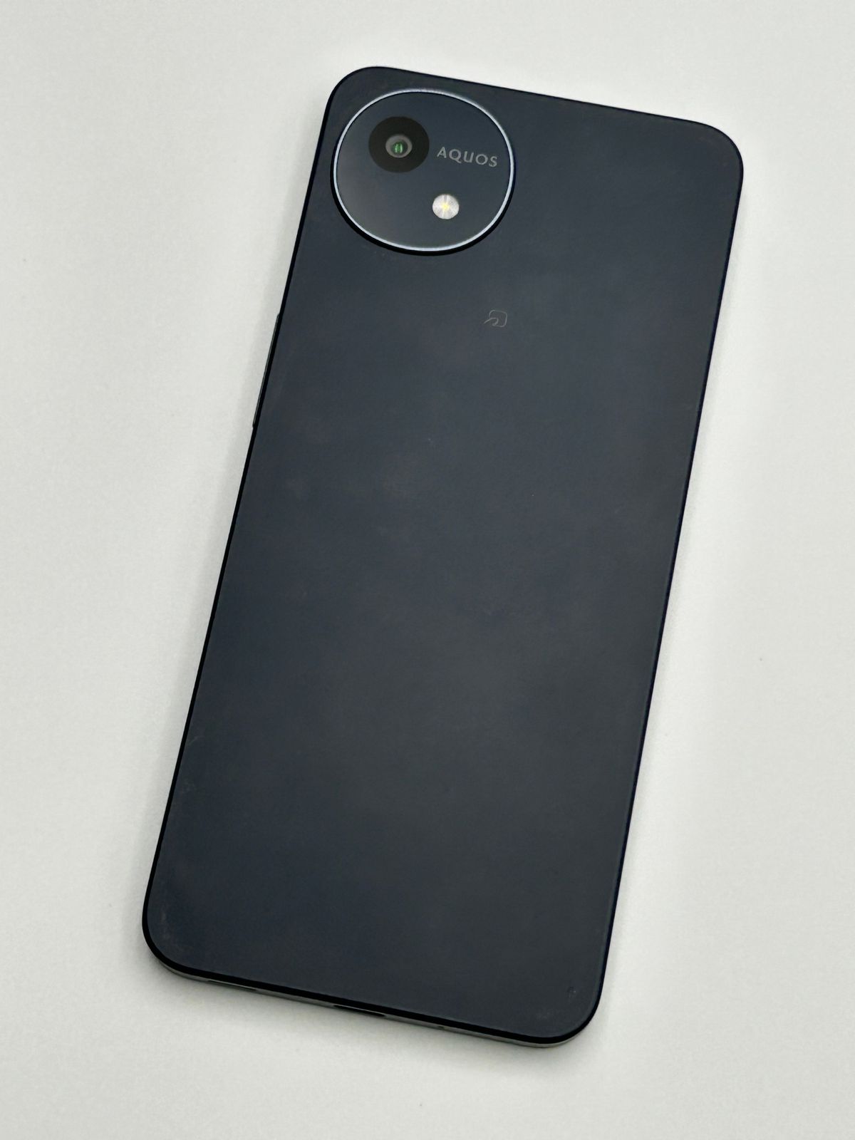 中古A】AQUOS wish4 SH-M27 ブラック SIMフリー 白ロム - メルカリ