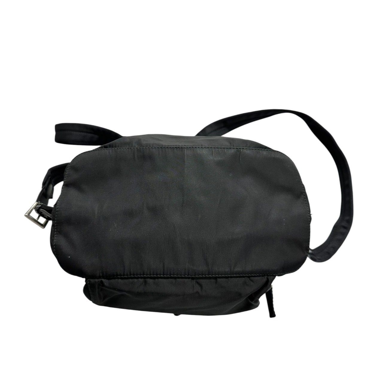 美品 PRADA プラダ 三角ロゴ ブラック シルバー金具 ナイロン B4650