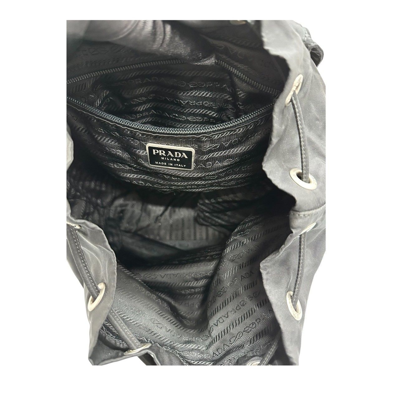 美品 PRADA プラダ 三角ロゴ ブラック シルバー金具 ナイロン B4650