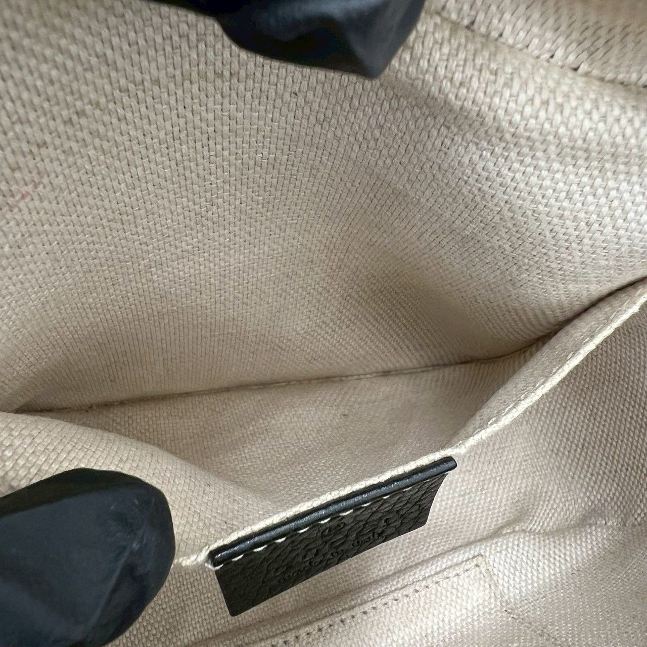 極 美品 GUCCI グッチ ソーホー インターロッキング G レザー 本革